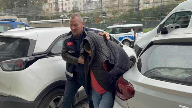 Samsun'da evinde uyuşturucuyla yakalanan şahıs adliyeye sevk edildi