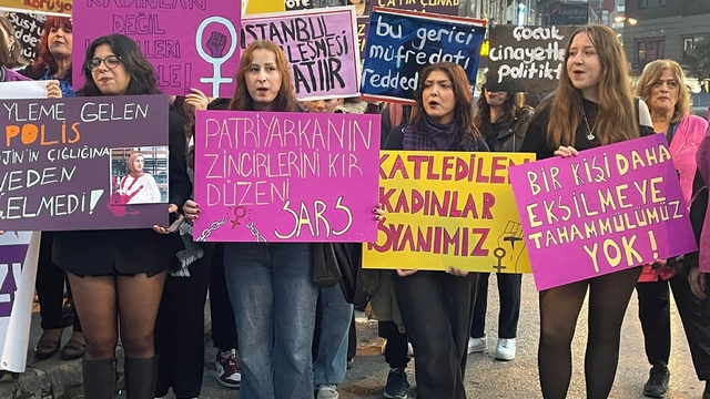 Zonguldak'ta kadınlara yönelik şiddet ve cinayetler protesto edildi
