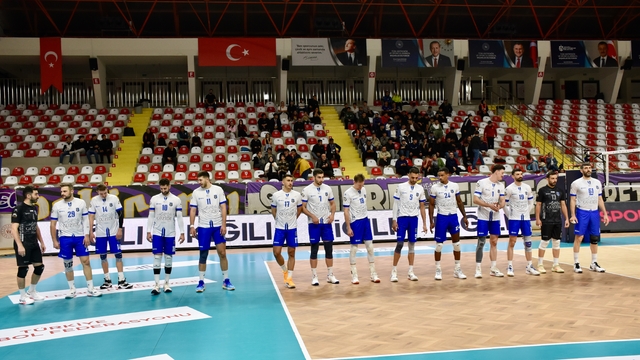 Voleybol: SMS Grup Efeler Ligi