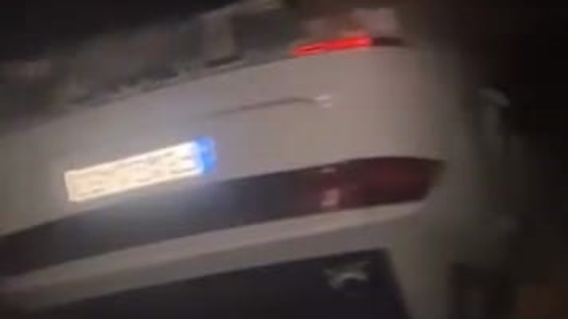 Bursa'da lastiği patlayan otomobil şarampole yuvarlandı