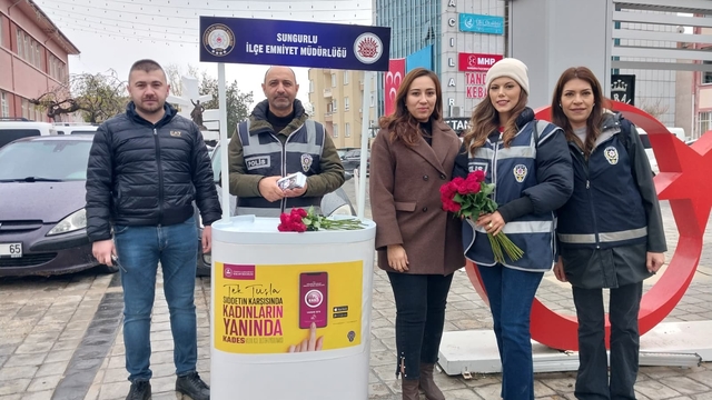 Sungurlu polisi kadınlara 'KADES'i anlattı