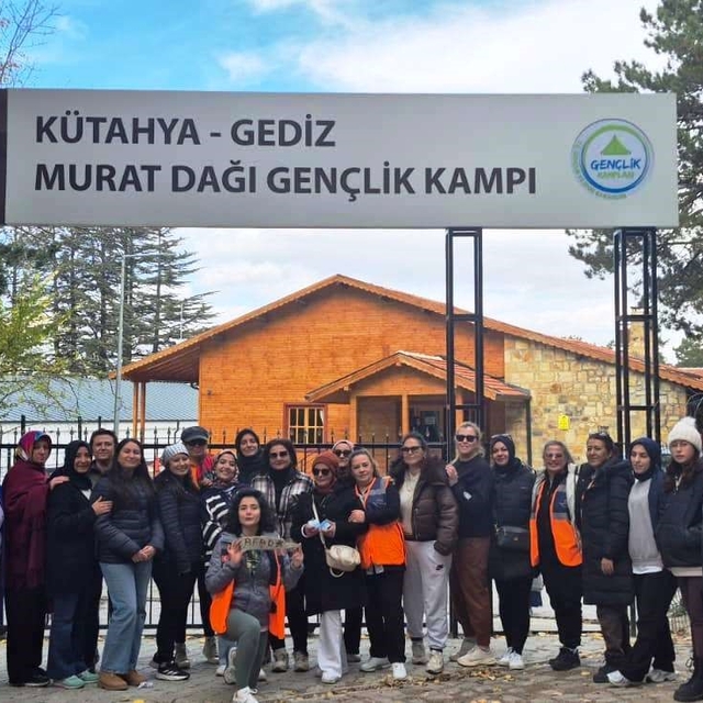 Kütahya Kadın Destek AFAD Gönüllülerinden Murat Dağı Kamp Merkezinde etkinl...