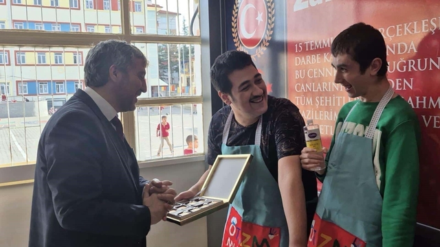 Müdür Mustafa Yılmaz: "Özel öğrenciler günahsız ve masum çocuklardır"