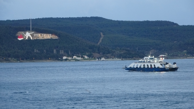 Bozcaada ve Gökçeada'ya bazı feribot seferleri iptal edildi