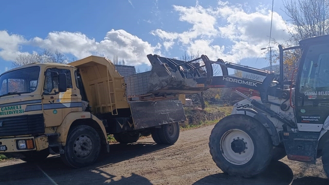 Çameli'nde kilit parke taşı döşeme çalışmaları aralıksız devam ediyor