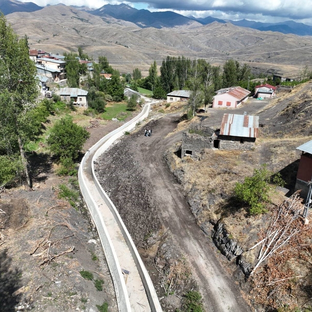 Bayraktar köyündeki taşkın kontrol inşaatında çalışmalar sürüyor