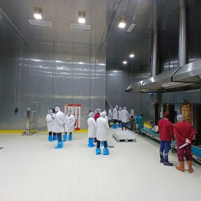 Buharkent'te kanatlı döner üretim tesisinde inceleme yapıldı