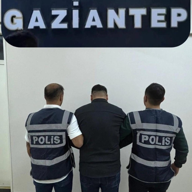 Gaziantep'te hırsızlık suçundan aranan 2 şahıs yakalandı