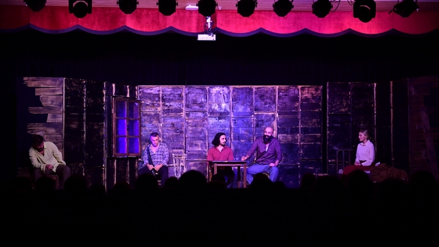 Osmangazi Belediyesi, 'Duvarların Ötesi'ni sanatseverlerle buluşturdu