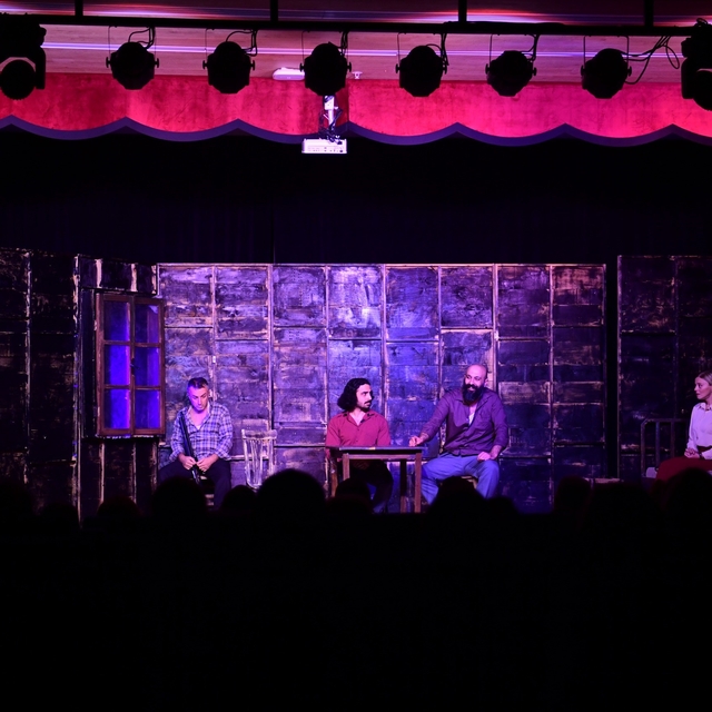 Osmangazi Belediyesi, 'Duvarların Ötesi'ni sanatseverlerle buluşturdu