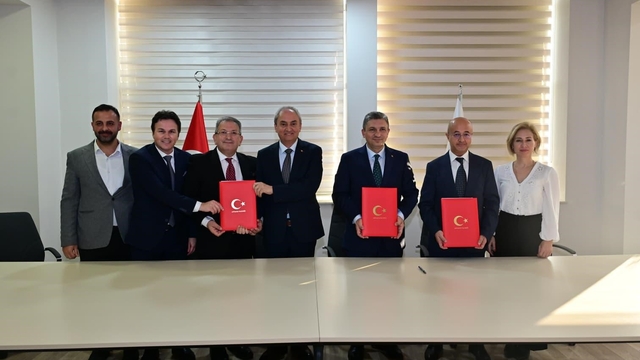 Kepez'in 3 mahallesine 4 sağlık yatırımı