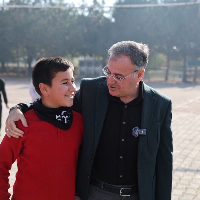 Hacılar el ele vererek geleceğe nefes oluyor