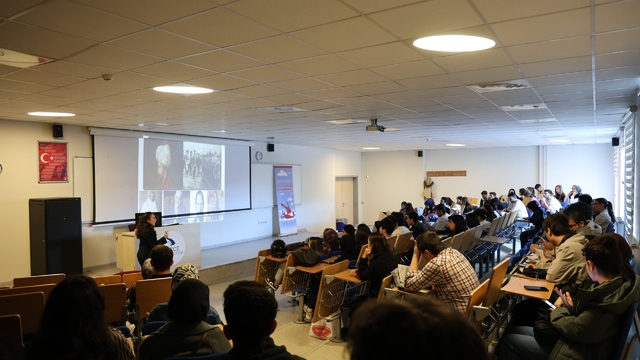 Liderliğin günümüzdeki rolü öğrencilere anlatıldı