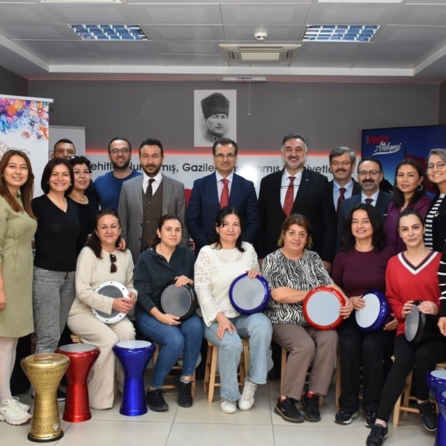 Salihli'de şehit aileleri ve gaziler için Ritm Atölyesi düzenlendi