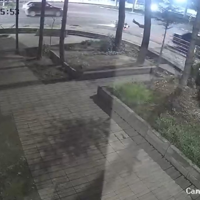 Otomobille motosikletin çarpıştığı kaza kamerada
Karabük'te trafik kazaları...