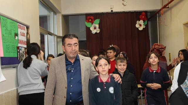 Bünyan'da Gazze ve Doğu Türkistan için düzenlenen hayır panayırına yoğun ilgi