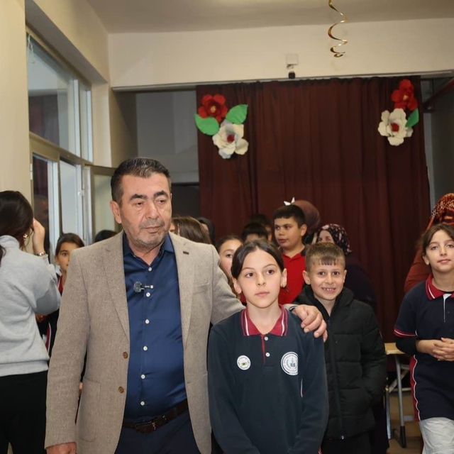 Bünyan'da Gazze ve Doğu Türkistan için düzenlenen hayır panayırına yoğun il...