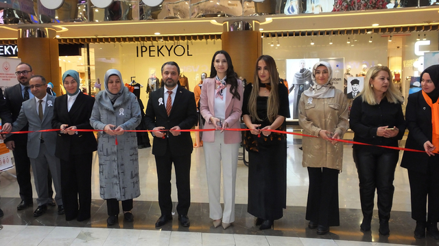 Nevşehir'de devlet konuk evlerinde kalan kadınlar sergi açtı