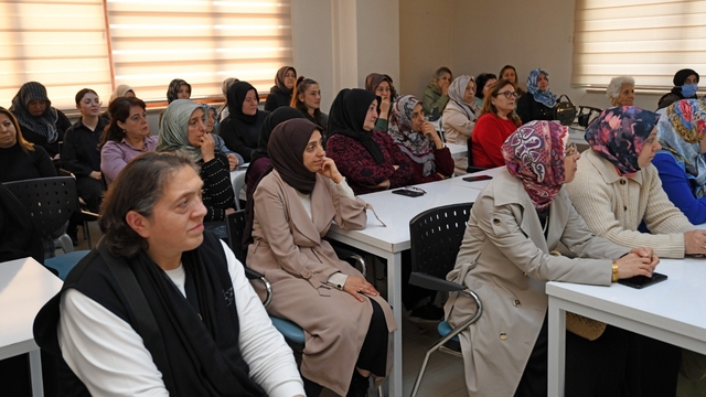 Osmangazi Belediyesi'nden 'Kadın ve Toplum' başlıklı söyleşi