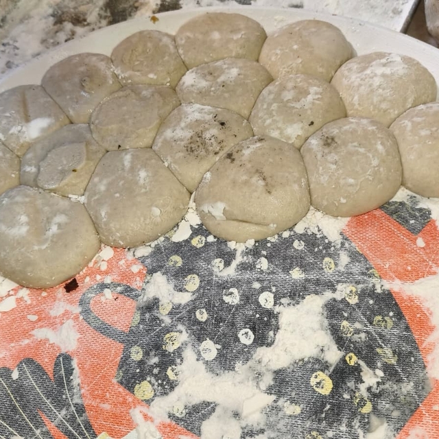 Mühürlü pidecinin gizli bölmesi gündem oldu
Merdiven altı imalathanesinden...