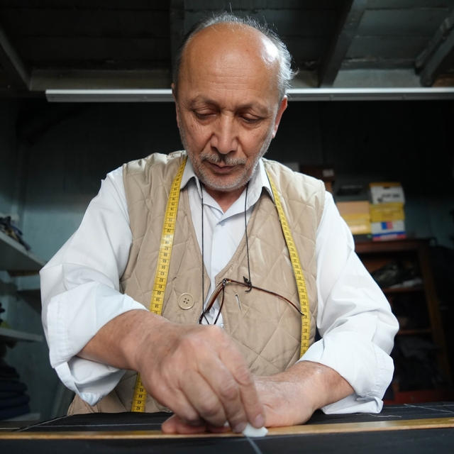 Terziliğin altın çağı geride kaldı: Zanaat tadilata dönüştü
48 yıllık terzi...