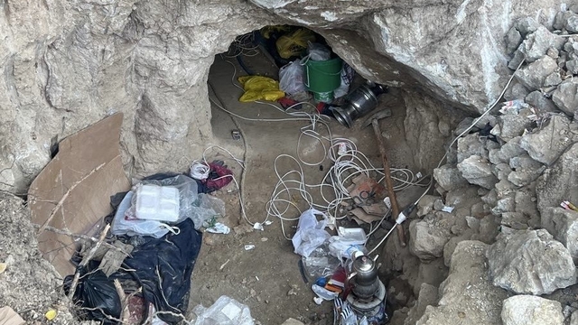 Kaçak kazı yapanlar jandarma tarafından suçüstü yakalandı