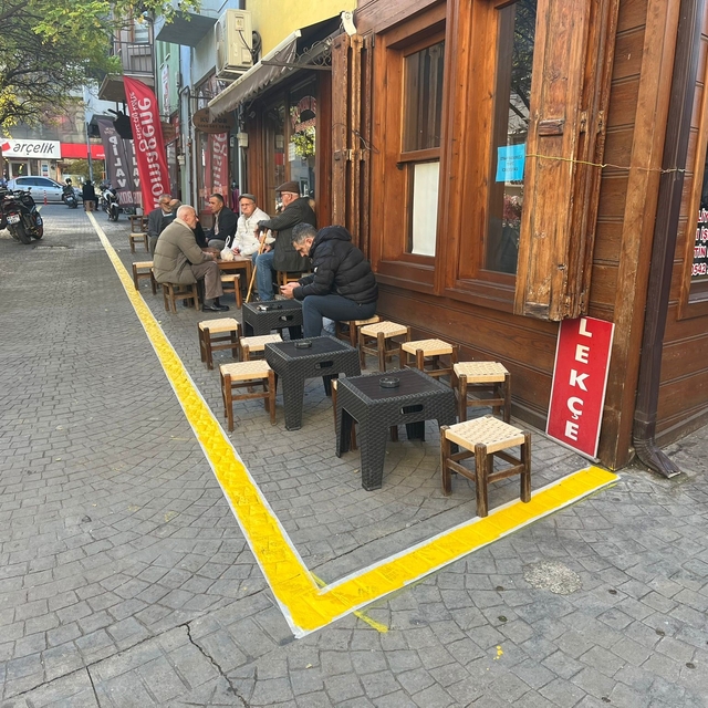 Boyalı çizgiyi geçmek yasak