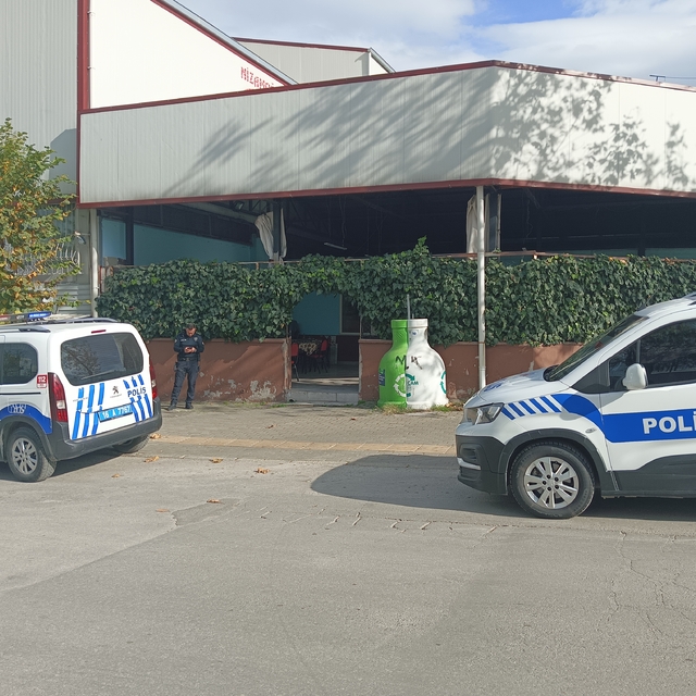 Kahvehanede oyun oynarken eski kayınpederi ve kayınbiraderi tarafından darb...