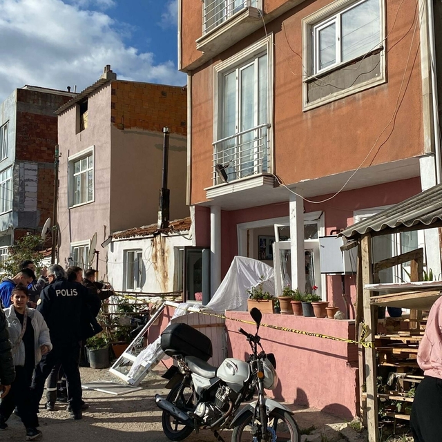 Çanakkale'de evde patlama: 1 yaralı