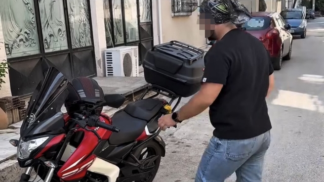 Bursa'da kurgu video çeken 2 şahıs polis kıyafeti giyince gözaltına alındı