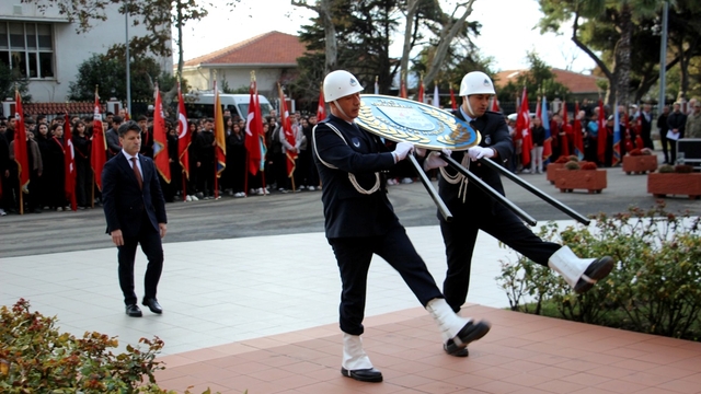 Gelibolu'nun düşman işgalinden kurtuluşunun yıl dönümü dolayısıyla tören düzenlendi
