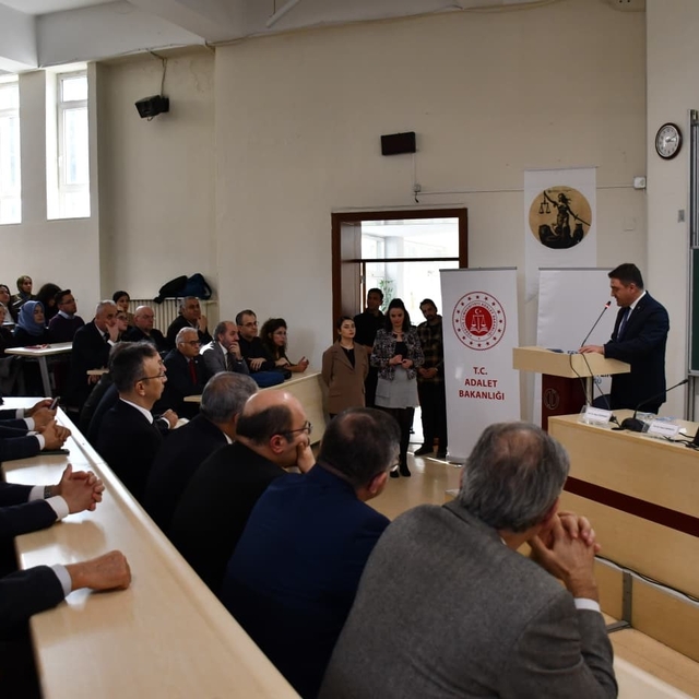 'Türk Ceza Adalet Sisteminde 20. Yılında Denetimli Serbestlik' konferansı y...