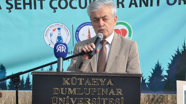 Kütahya'da şehit çocuklar için 500 meyve fidanı dikildi