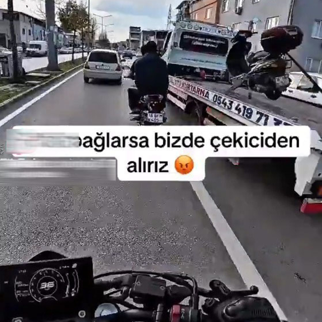 Çekici üzerinden silah zoruyla motosiklet indirme senaryosu çeken 4 kişi gö...