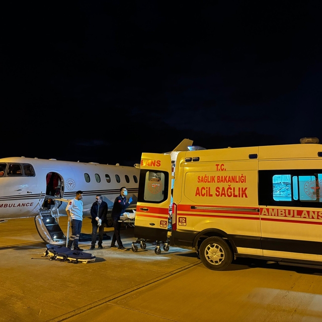 Van'da kalp rahatsızlığı olan çocuk, ambulans uçakla Ankara'ya nakledildi