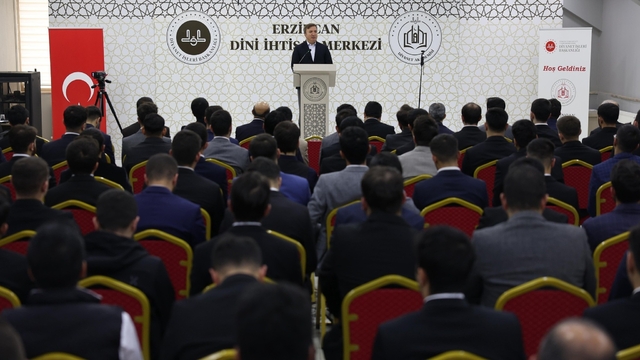 Erzincan'da imam adaylarına 'merhamet' vurgusu