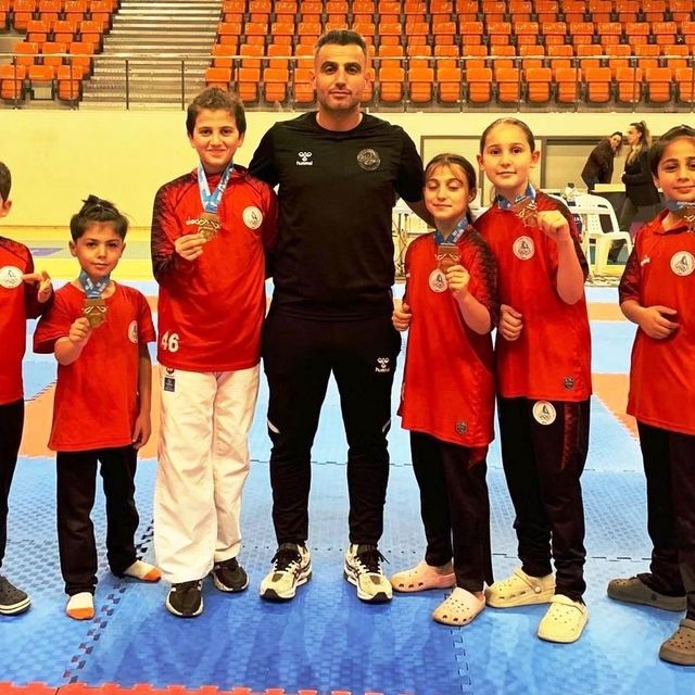 Körfez Gençlerbirliği Darıca'da 13 madalya kazandı