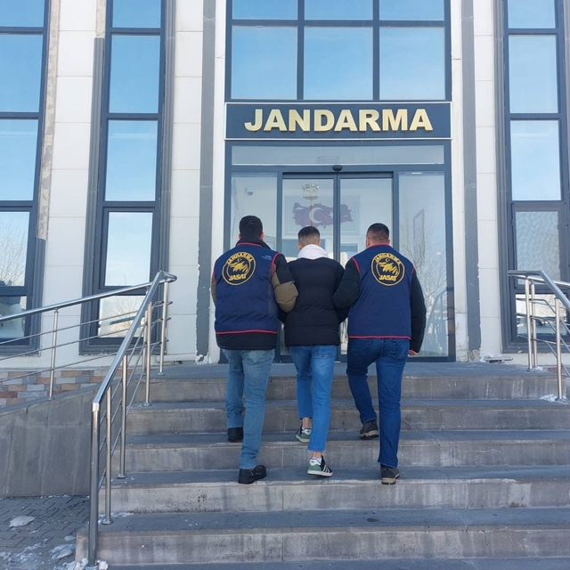 Muş'ta 4 yıl hapisle aranan şahıs yakalandı
