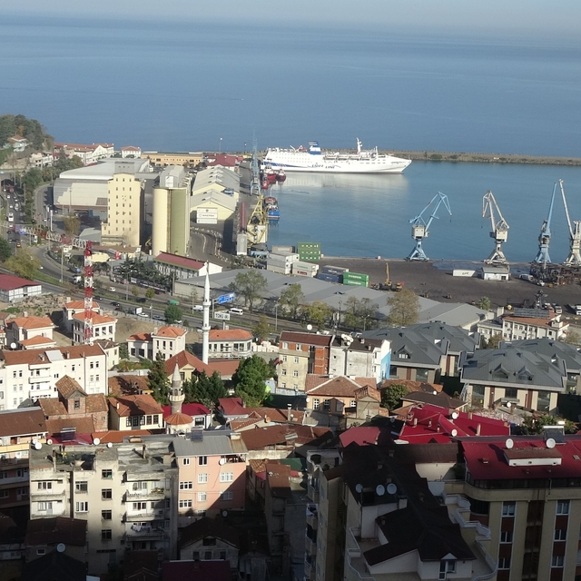 Başkan Genç: "Çömlekçi'deki dönüşüm ile limanın entegrasyonu şu anda bir te...
