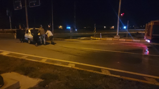 Konya'da çıkan araç yangını söndürüldü