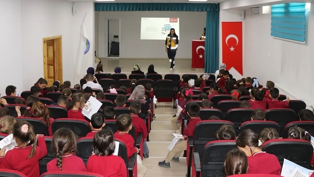 Aydıntepe'de öğrencilere 'Sağlıklı Çocuk Sağlıklı Gelecek' Projesi kapsamında eğitim verildi