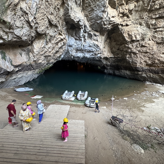 Antalya'daki Altınbeşik Mağarası tadilat nedeniyle ziyarete kapatıldı