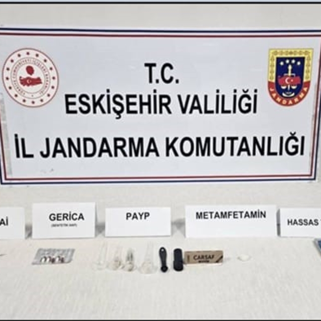 Jandarma piknik alanında uyuşturucu satan şahsı yakaldı