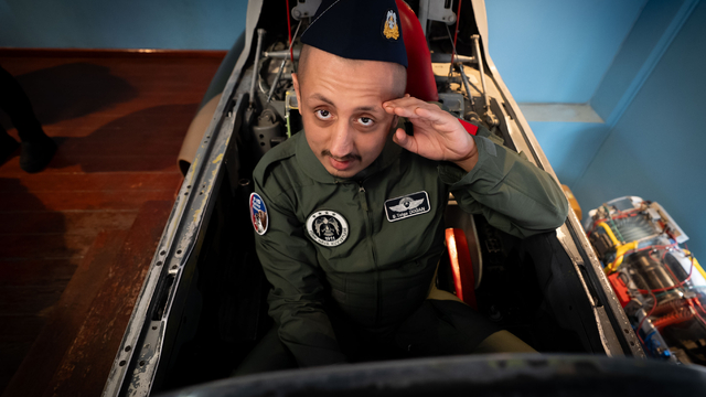 Milli Savunma Bakanlığı, engelli gencin pilotluk hayalini gerçekleştirdi
