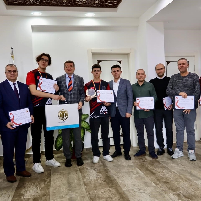 Bilecikli öğrenci ve öğretmenlerden dünya üçüncülüğü