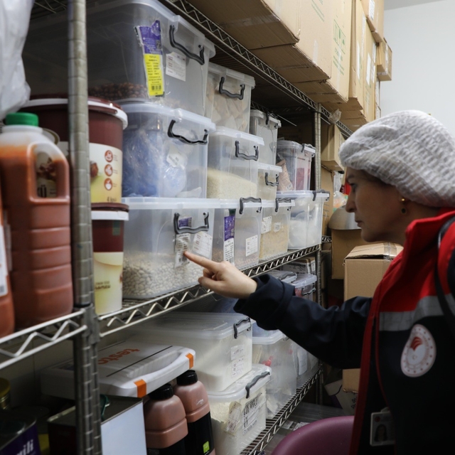 Alışveriş merkezlerinde gıda denetimi sürüyor
İl Tarım ve Orman Müdürü Çil:...