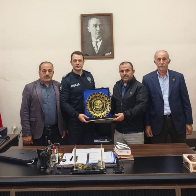 Muhtarlar İlçe Emniyet Amiri Kurtul ile bir araya geldi