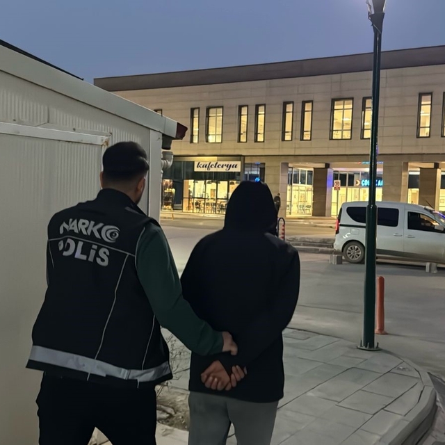 Adıyaman 340 gram sentetik uyuşturucu ele geçirildi