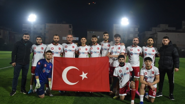 Major Futbol Ligi'nde Niğde'yi temsil eden Ovalıbağ FK, çeyrek finalde