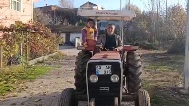 Tarladan çıkmayan traktöre İstanbul Boğaz Köprüsü'nde ceza yazıldı